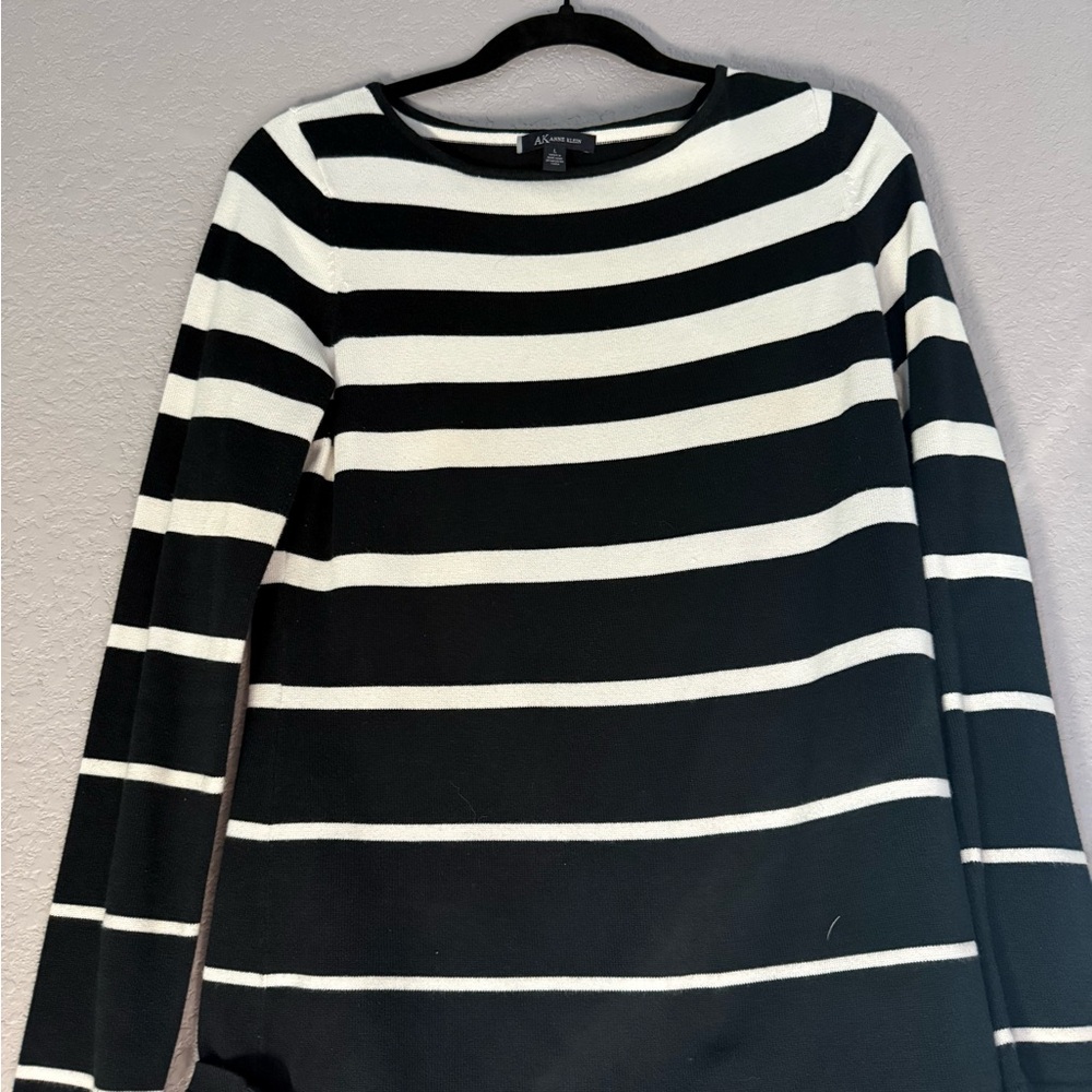 Anne Klein Black and White Striped Knit Top